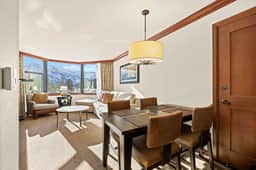 Alpine King Retreat - No Resort Fees in July