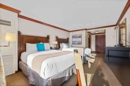 Double Queen Valley View-Zero Resort Fees in July