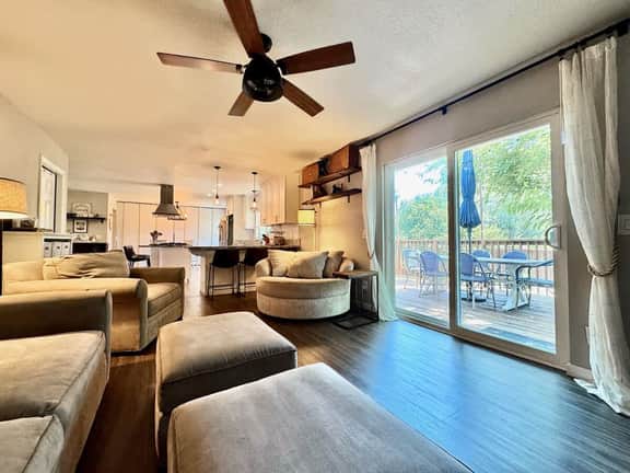 Dream Backyard Family home-Swim Spa-Gym-EV Charging