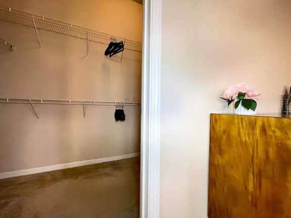 One Story, Pet & Family Friendly, Fireplace