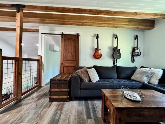 Dream Backyard Family home-Swim Spa-Gym-EV Charging